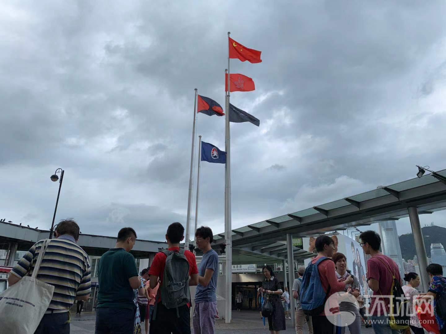 央视财经频道《金牌新字号》2023年度盛典一汽红旗获“引领科技创新特别荣誉”